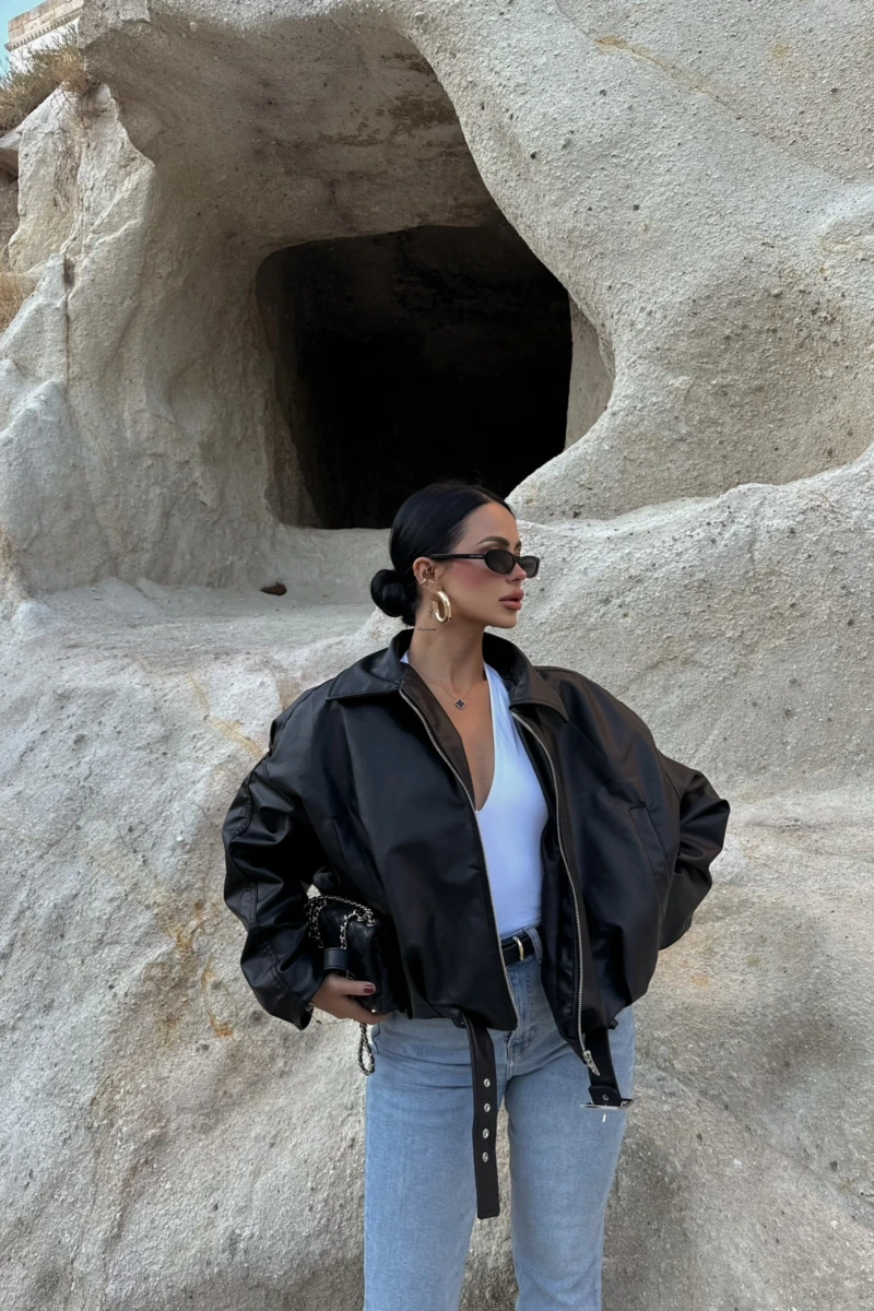 Siyah Kemerli Yarasa Kol Deri Mont