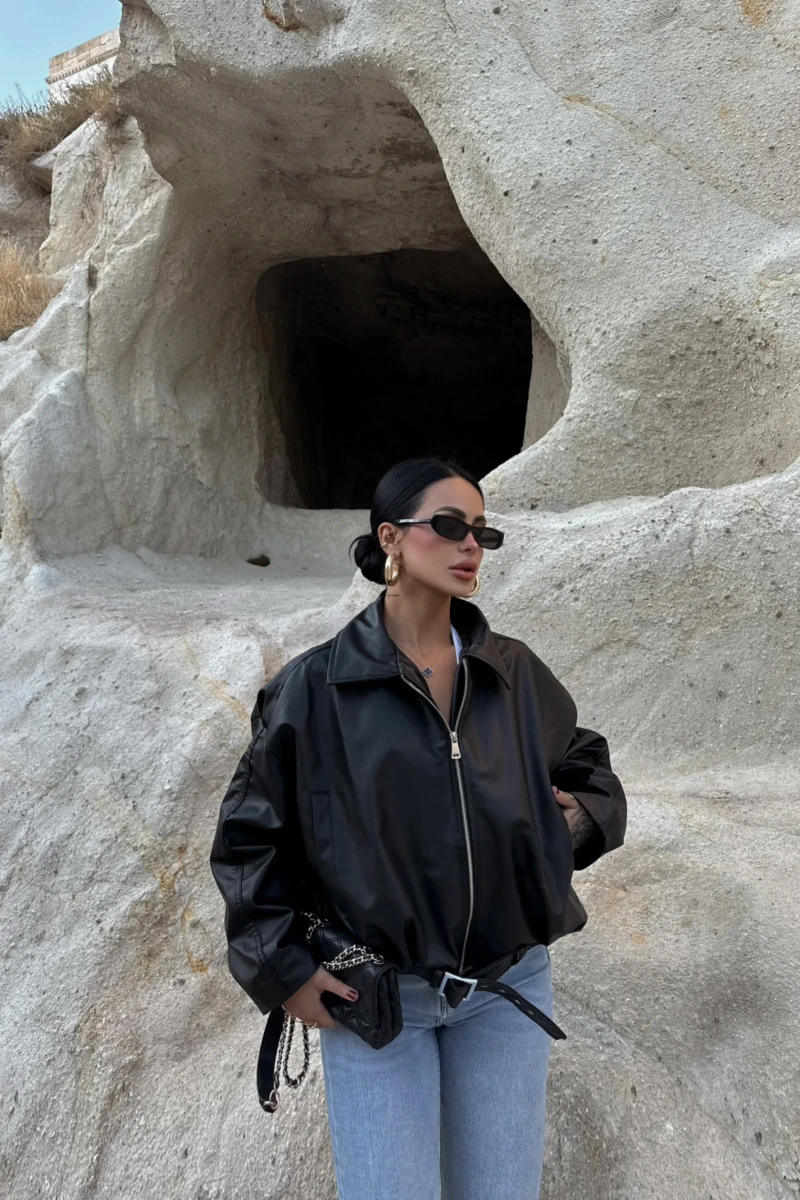 Siyah Kemerli Yarasa Kol Deri Mont