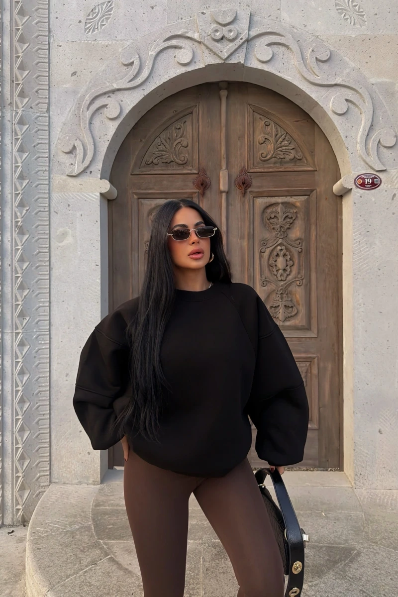 Siyah Kol Parçalı Şardonlu Sweat