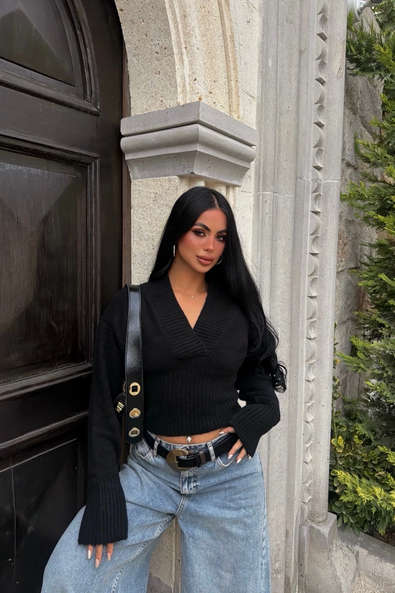 Siyah Kruvaze Crop Triko Kazak