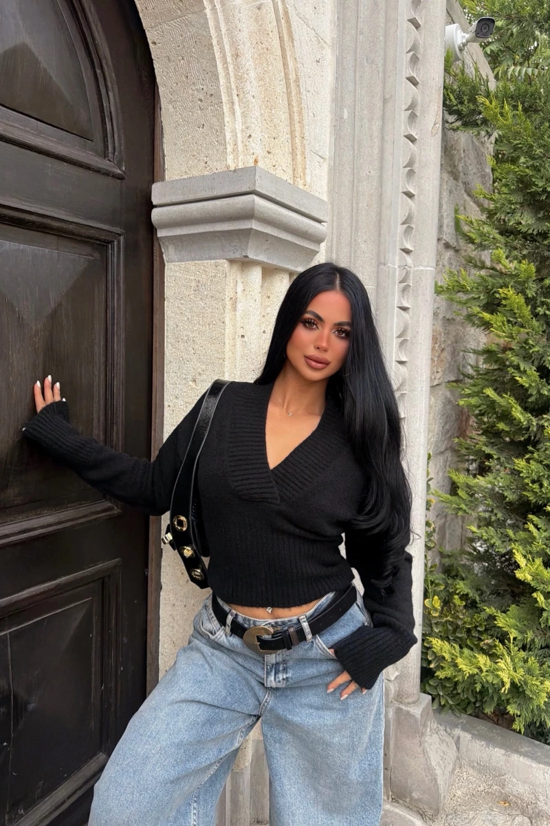Siyah Kruvaze Crop Triko Kazak
