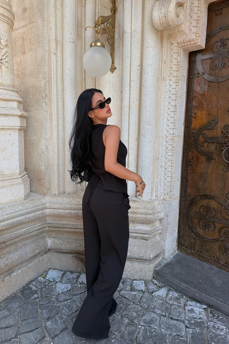 Siyah Lavin Düğmeli Keten Takım