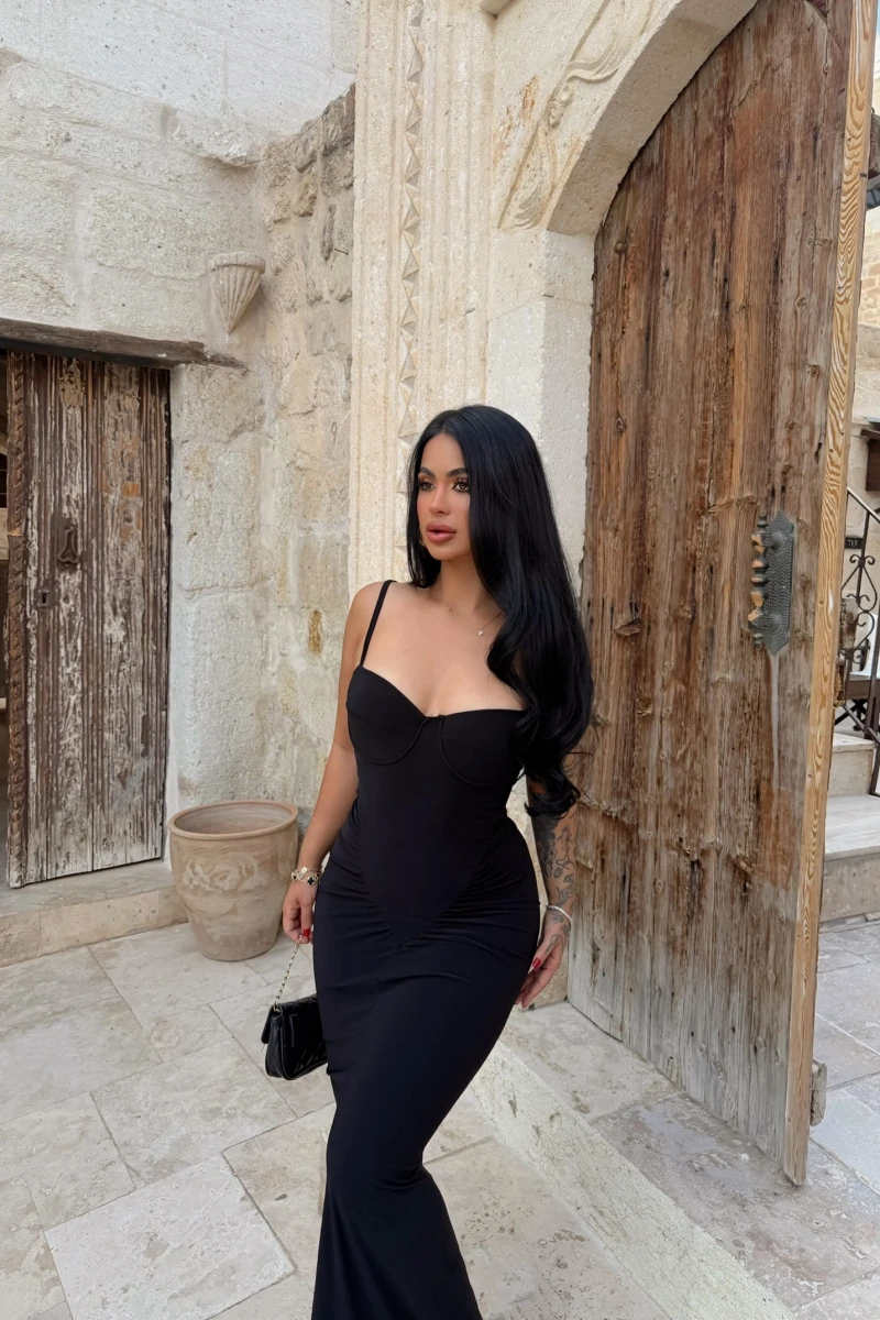 Siyah Mermaid Göğüs Gloplu Elbise