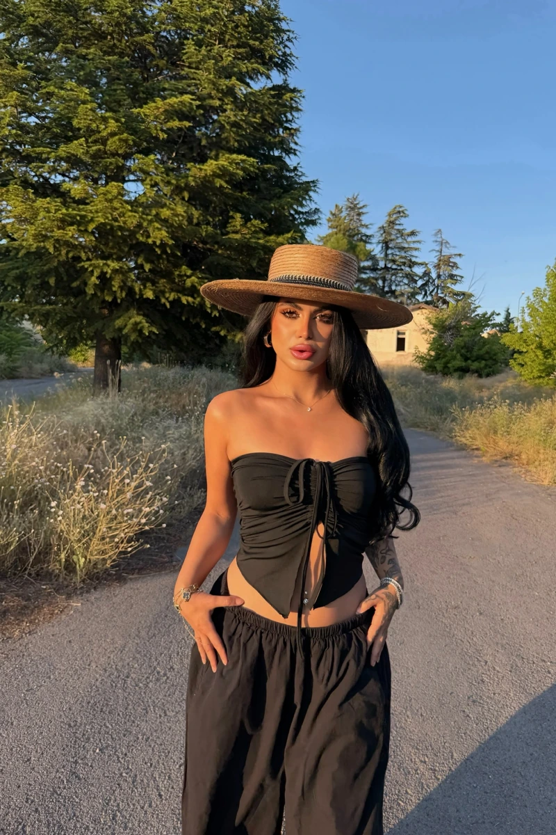 Siyah Ön Büzgülü Kelebek Crop