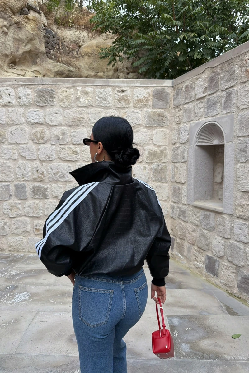 Siyah Retro Şeritli Deri Ceket