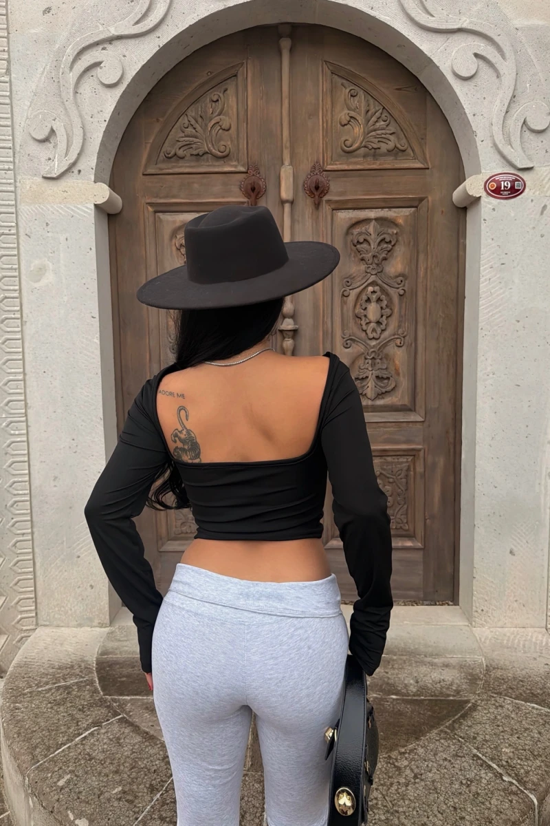 Siyah Sırt Açık Basic Crop