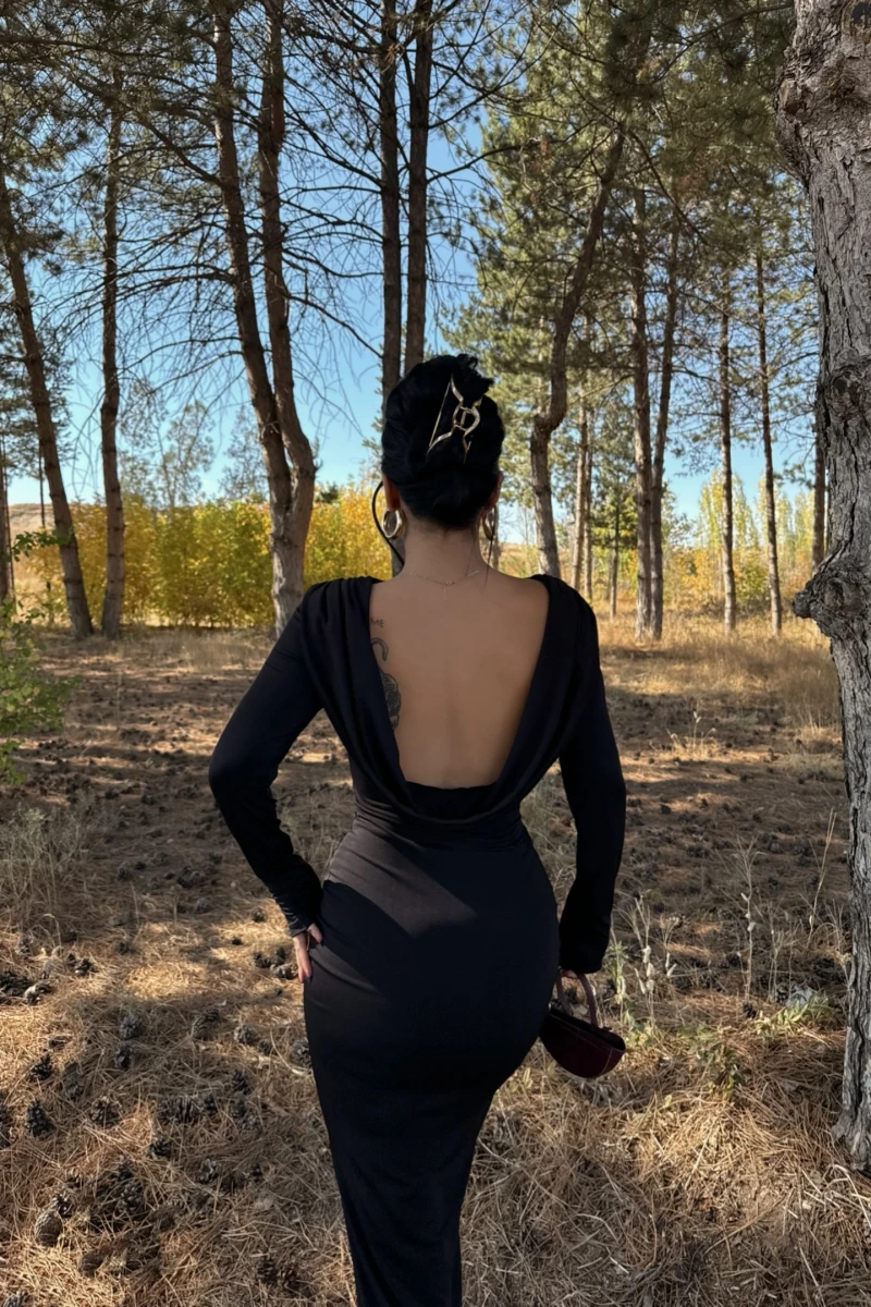 Siyah Sırt Degaje Sandy Elbise