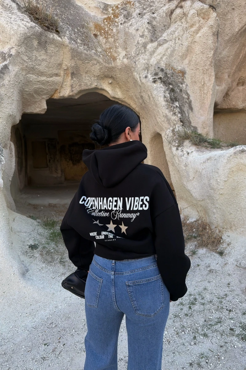 Siyah Vibes Sırt Baskı Sweat