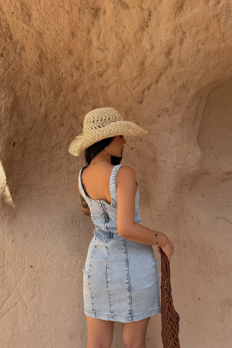 Tek Yırtmaçlı Denim Elbise