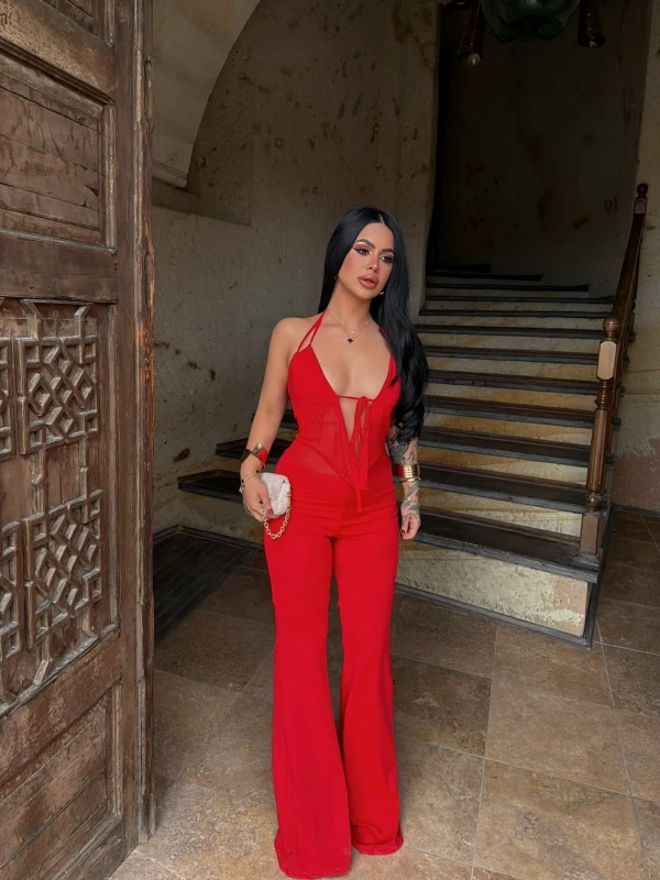 Kırmızı Boyundan Geçmeli Bağlamalı Tulum