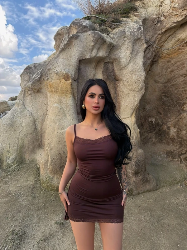 Kahve İp Askılı Güpürlü Scuba Elbise