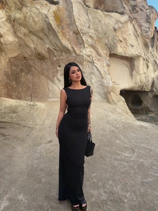 Siyah Sırt Açık Long Elbise