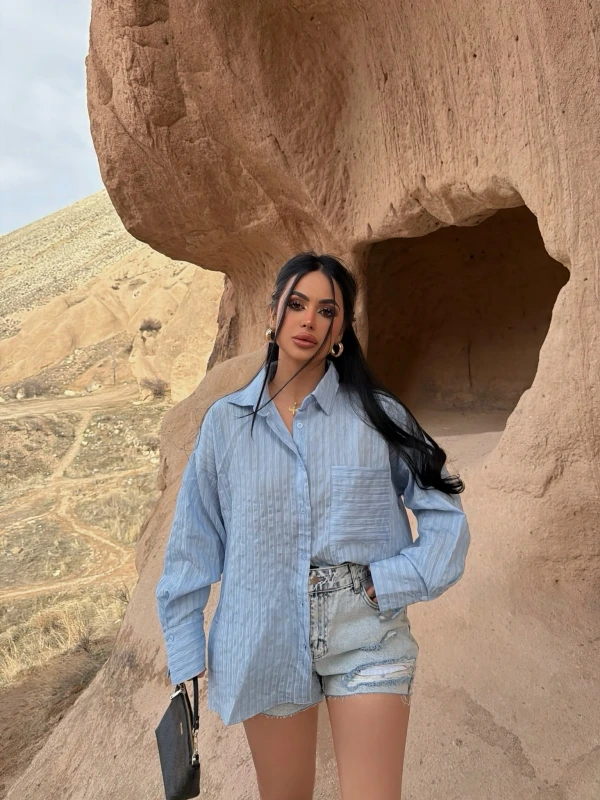 Mavi Tek Cep Sırt Dekolte Gömlek