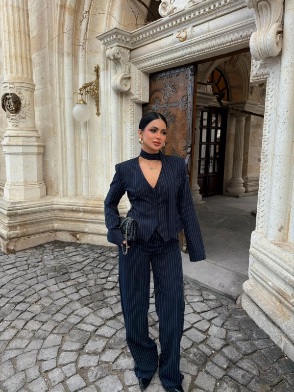 Lacivert Çizgili Blazer Üçlü Takım