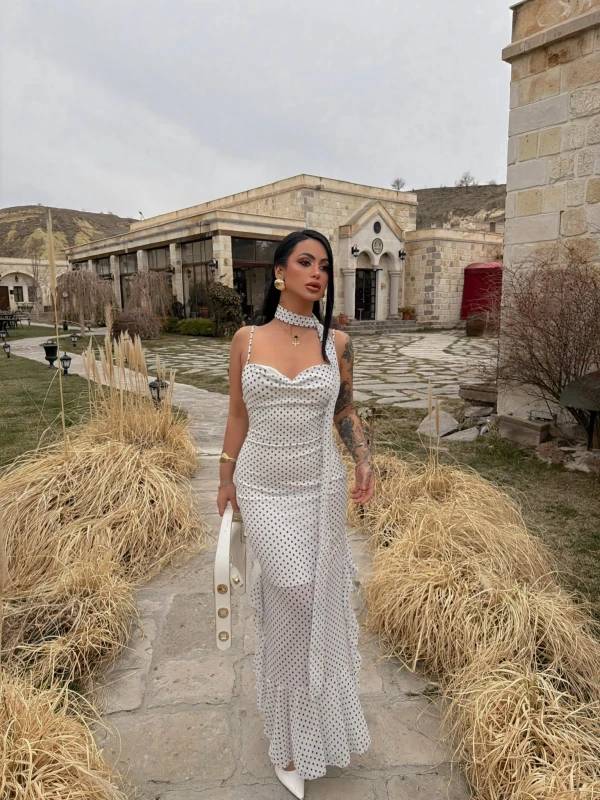 Beyaz Puantiyeli Fularlı Elbise