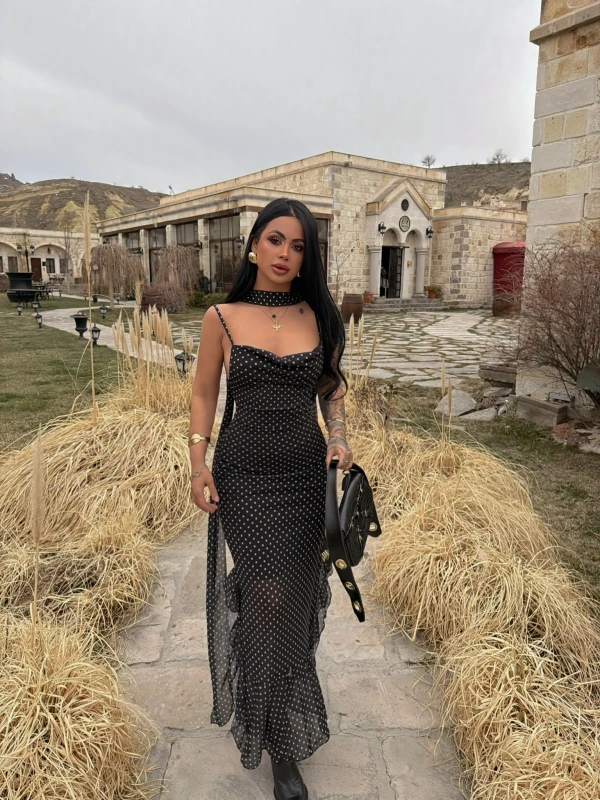 Siyah Puantiyeli Fularlı Elbise