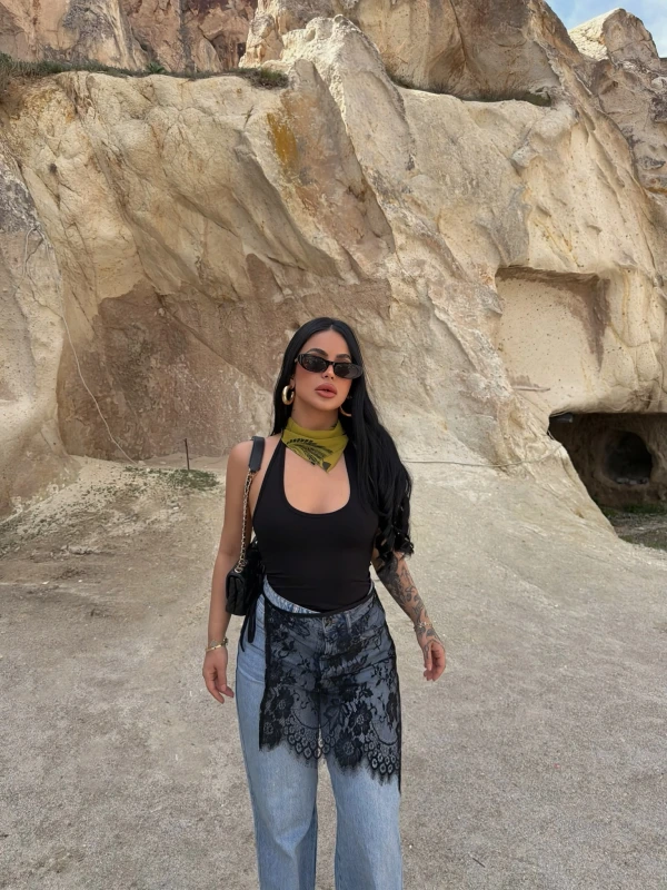 Siyah Güpürlü Pareo Etek