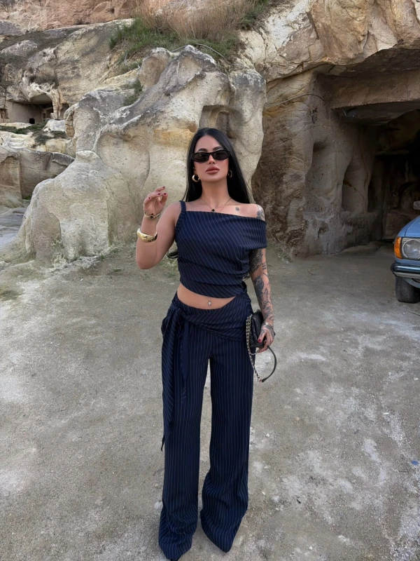 Lacivert Line Düşük Omuz Üçlü Takım