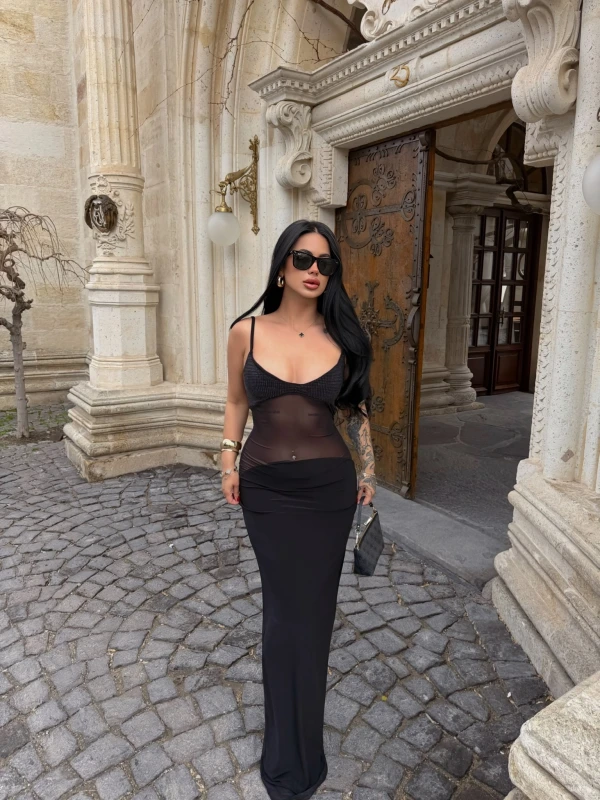 Göğüs Taşlı Tül Detaylı Elbise