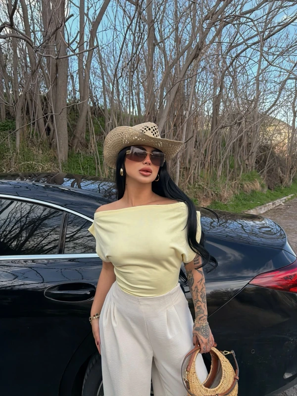 Sarı Yarasa Kol Kayık Yaka Crop