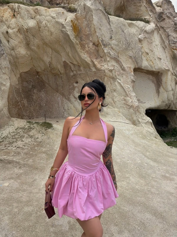 Pembe Boyundan Bağlamalı Balon Etekli Elbise