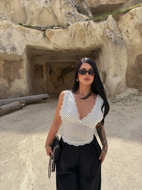 Beyaz Puantiyeli Güpürlü Bralet