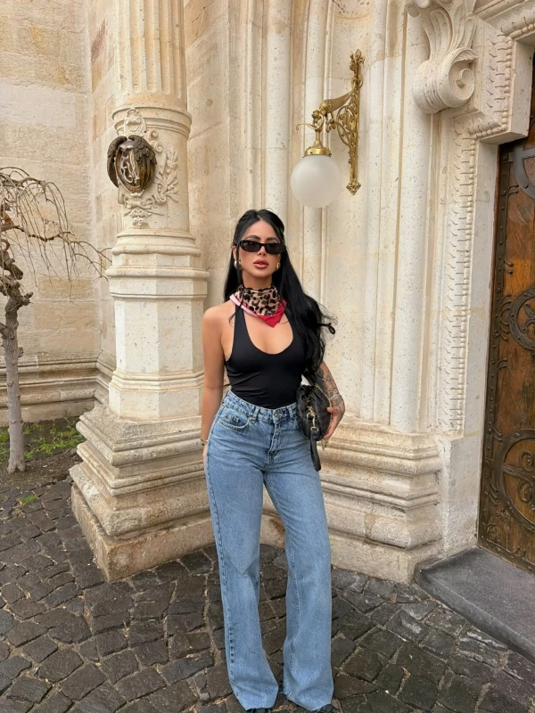 Yüksek Bel Paça Kesik Pantolon