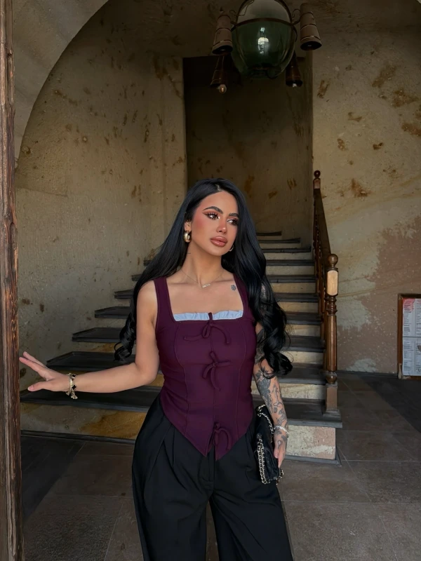 Bordo Göğüs Bağcıklı Biyeli Crop