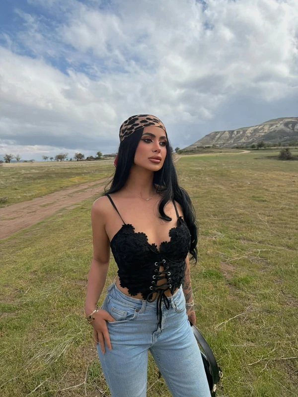 Siyah Güpürlü Kuşgözü Crop