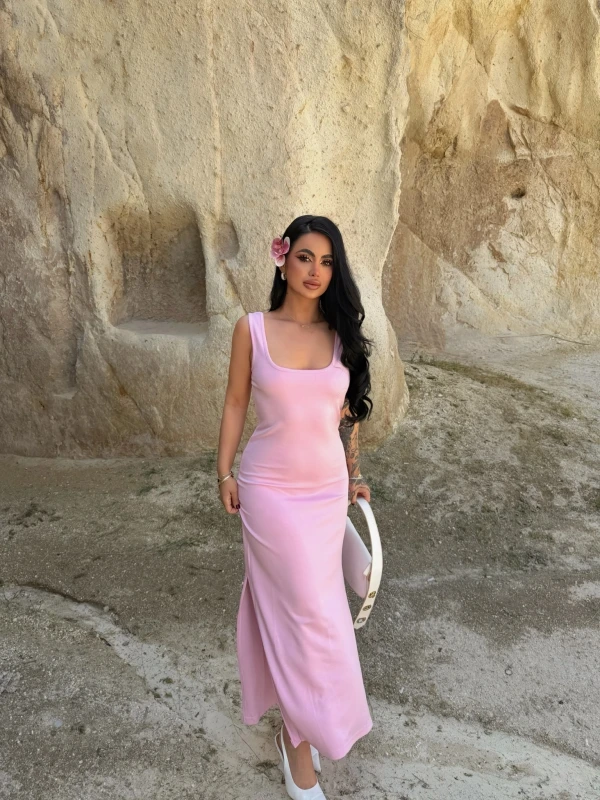 Pembe Çift Yırtmaçlı Modal Elbise