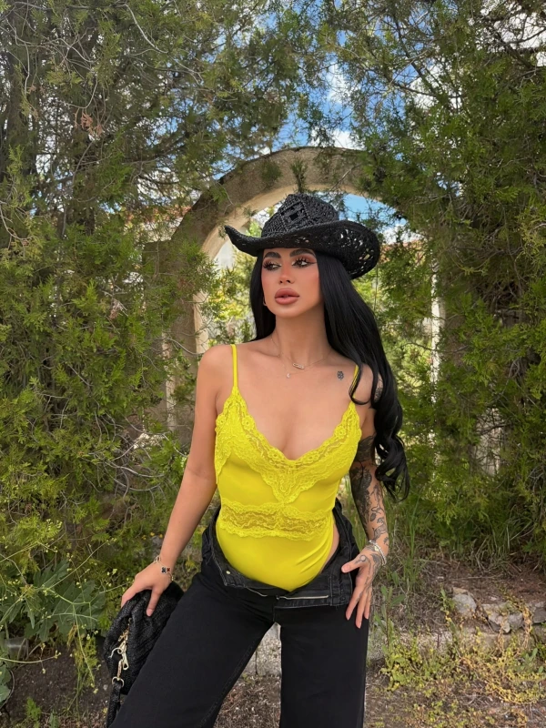 Sarı Neon Güpürlü Bodysuit