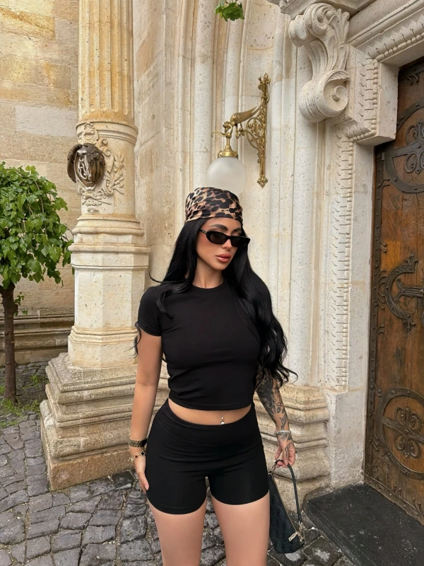 Siyah Biker Şortlu Crop Takım