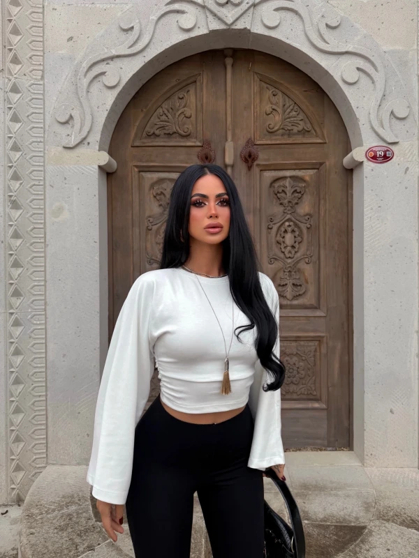 Beyaz Carmen Drapeli Bluz