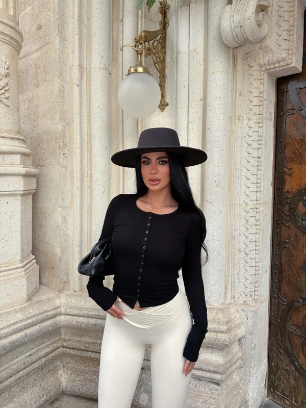 Ön Düğmeli Basic Crop