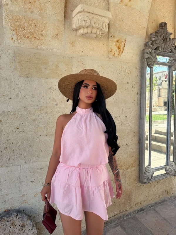 Pembe Sırt Açık Etekli Çilek Takım