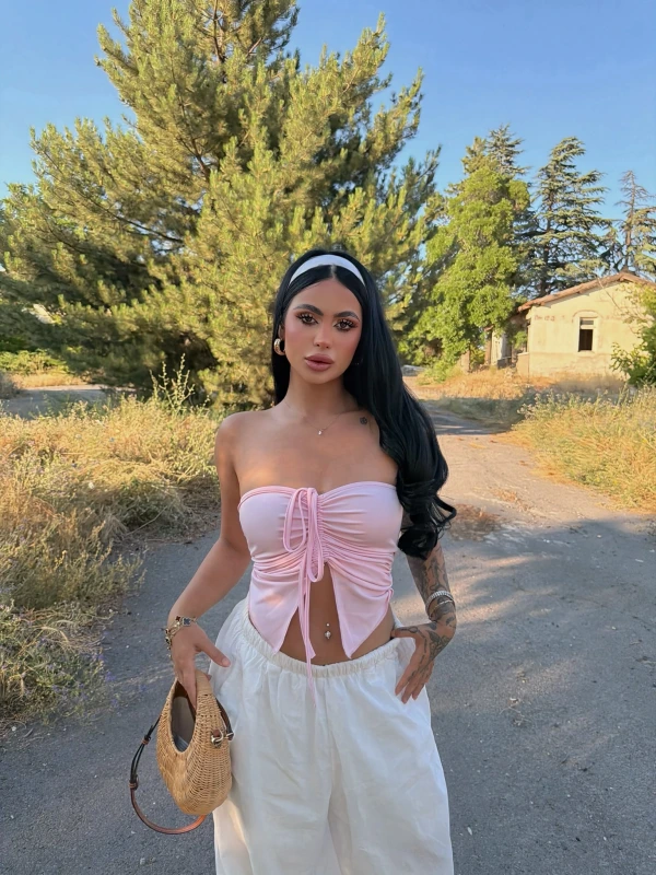 Pudra Ön Büzgülü Kelebek Crop