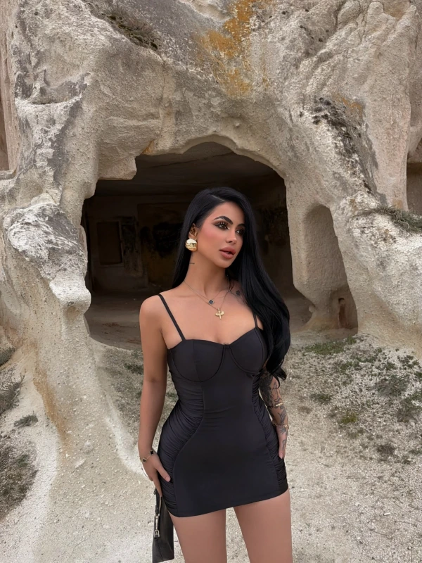 Siyah Balenli Saten Elbise