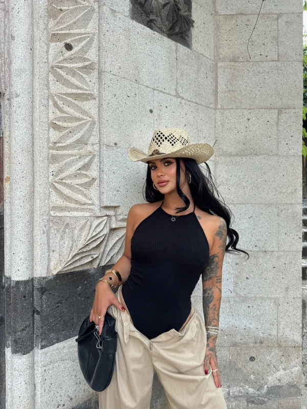 Siyah Boyundan Geçmeli Zıbın