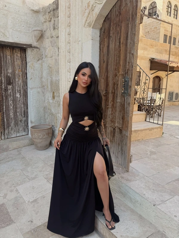 Siyah Çift Aksesuarlı Resort Elbise