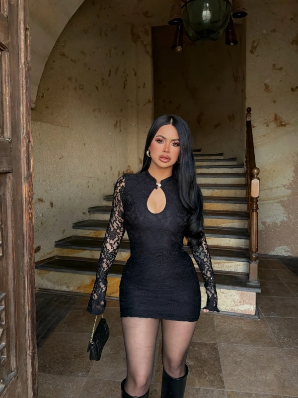 Siyah Damla Yaka Dantel Detay Elbise