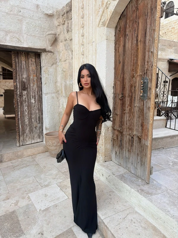 Siyah Mermaid Göğüs Gloplu Elbise