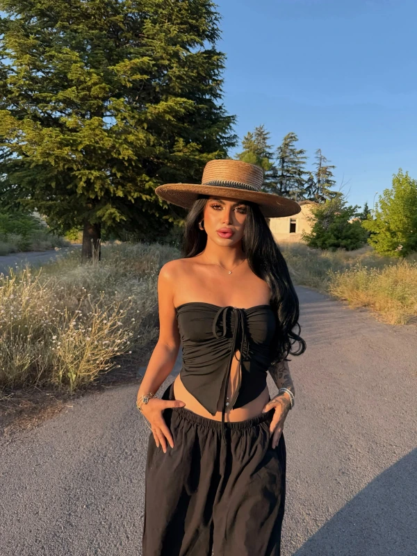 Siyah Ön Büzgülü Kelebek Crop