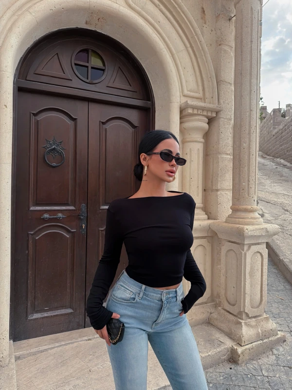 Siyah Sırt Degaje Basic Crop