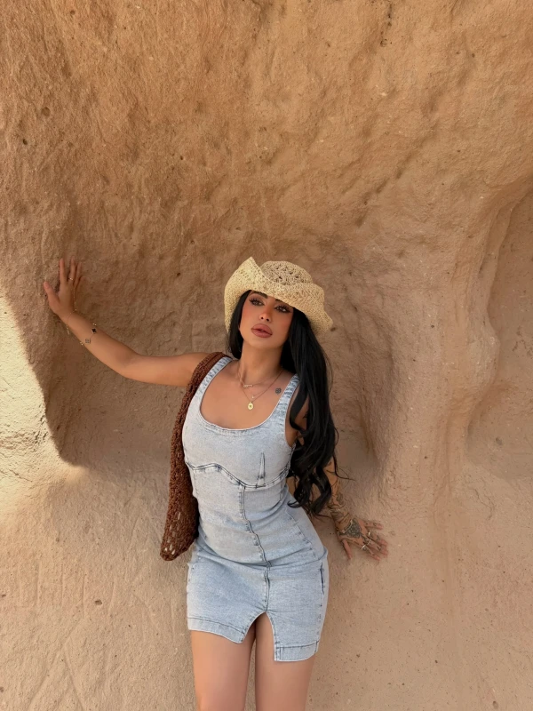 Tek Yırtmaçlı Denim Elbise