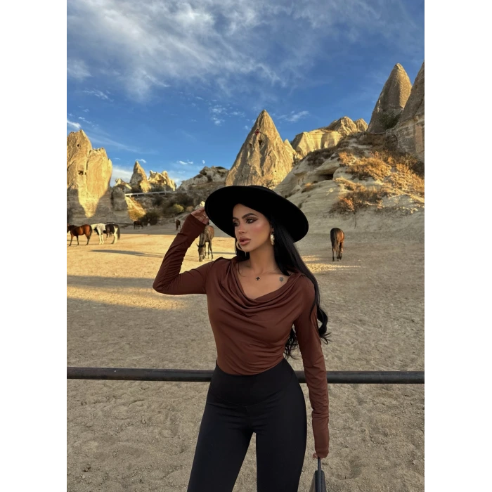 Kahve Gömlek Yaka Degaje Bluz