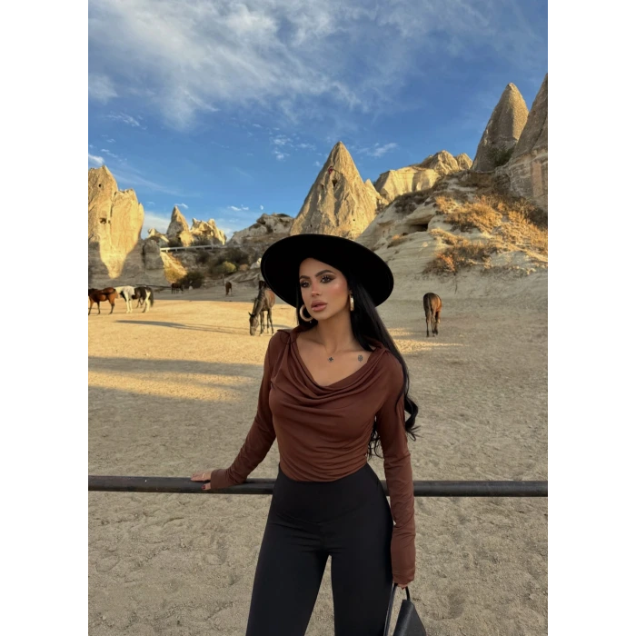 Kahve Gömlek Yaka Degaje Bluz