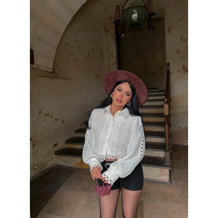 Dantelli Crop Keten Gömlek