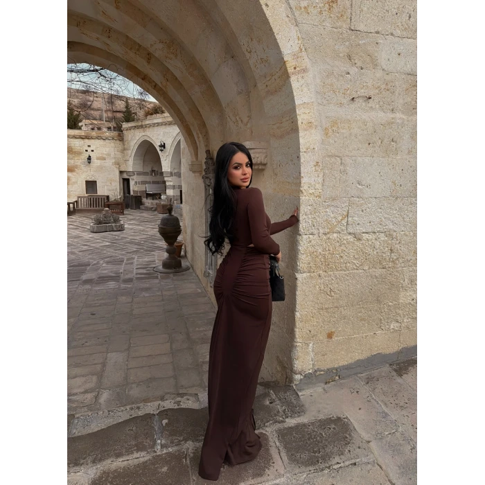 Kahve Yan Pencereli Balık Sırtı Elbise