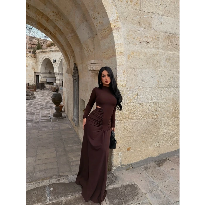 Kahve Yan Pencereli Balık Sırtı Elbise