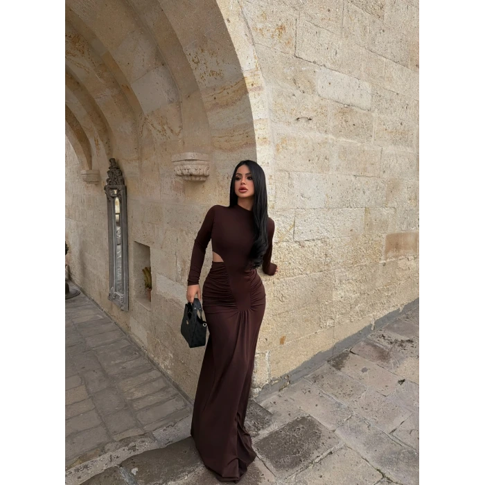 Kahve Yan Pencereli Balık Sırtı Elbise